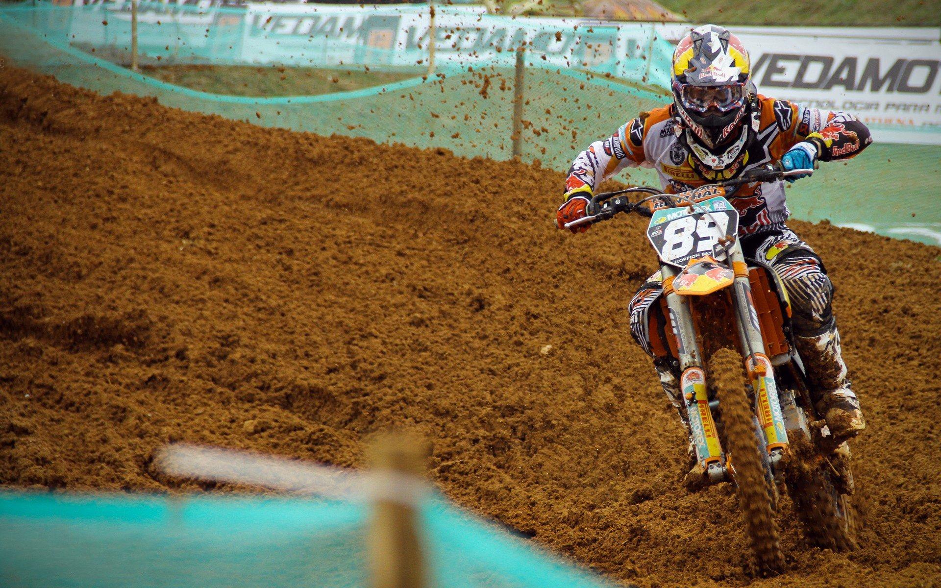 从硬木到绿茵，吉米·巴特勒的跨界足球梦与NBA防守哲学的意外共鸣